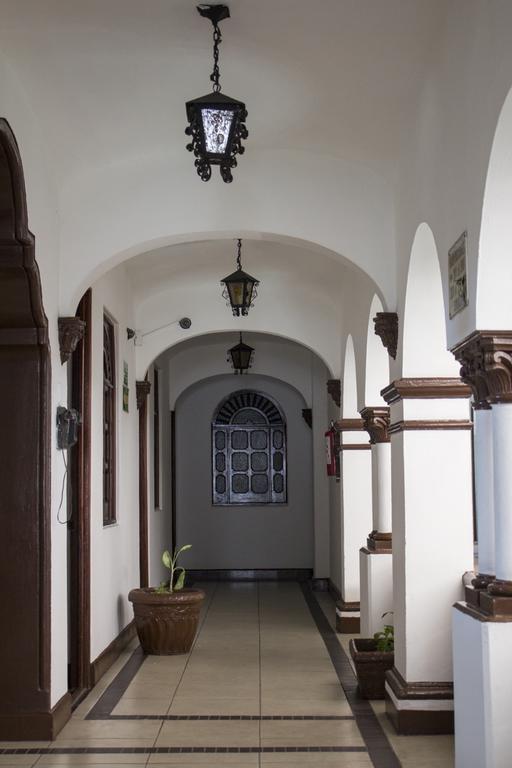 Hotel Colonial Manzanillo Esterno foto