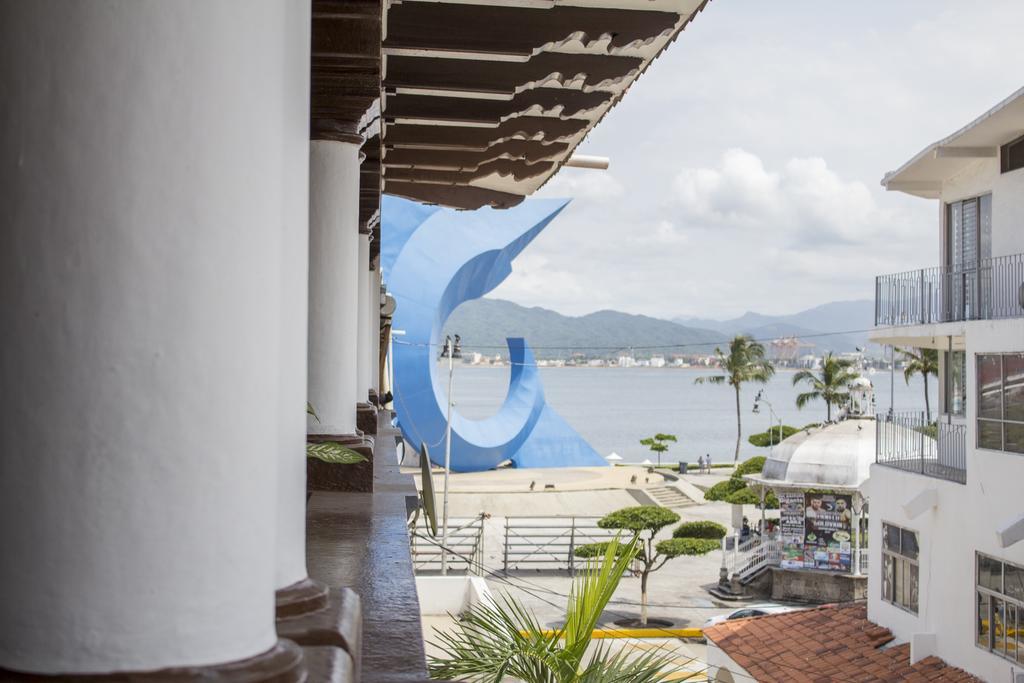 Hotel Colonial Manzanillo Esterno foto