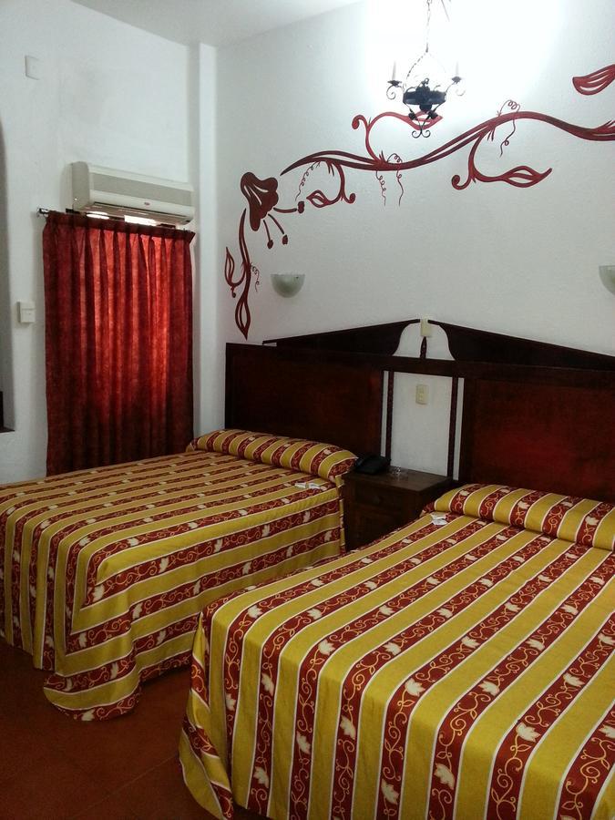 Hotel Colonial Manzanillo Esterno foto